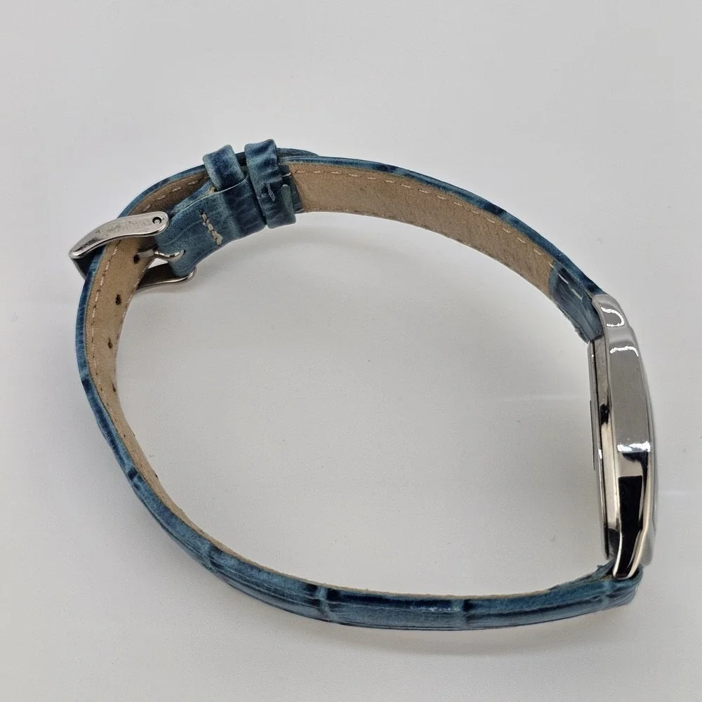 Timex‎ Women's Analog Watch 22MM Gray Dial Blue Leather Bands New Battery